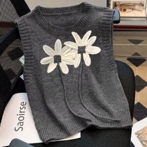Elegant 3D Floral Sleeveless Knit Vest